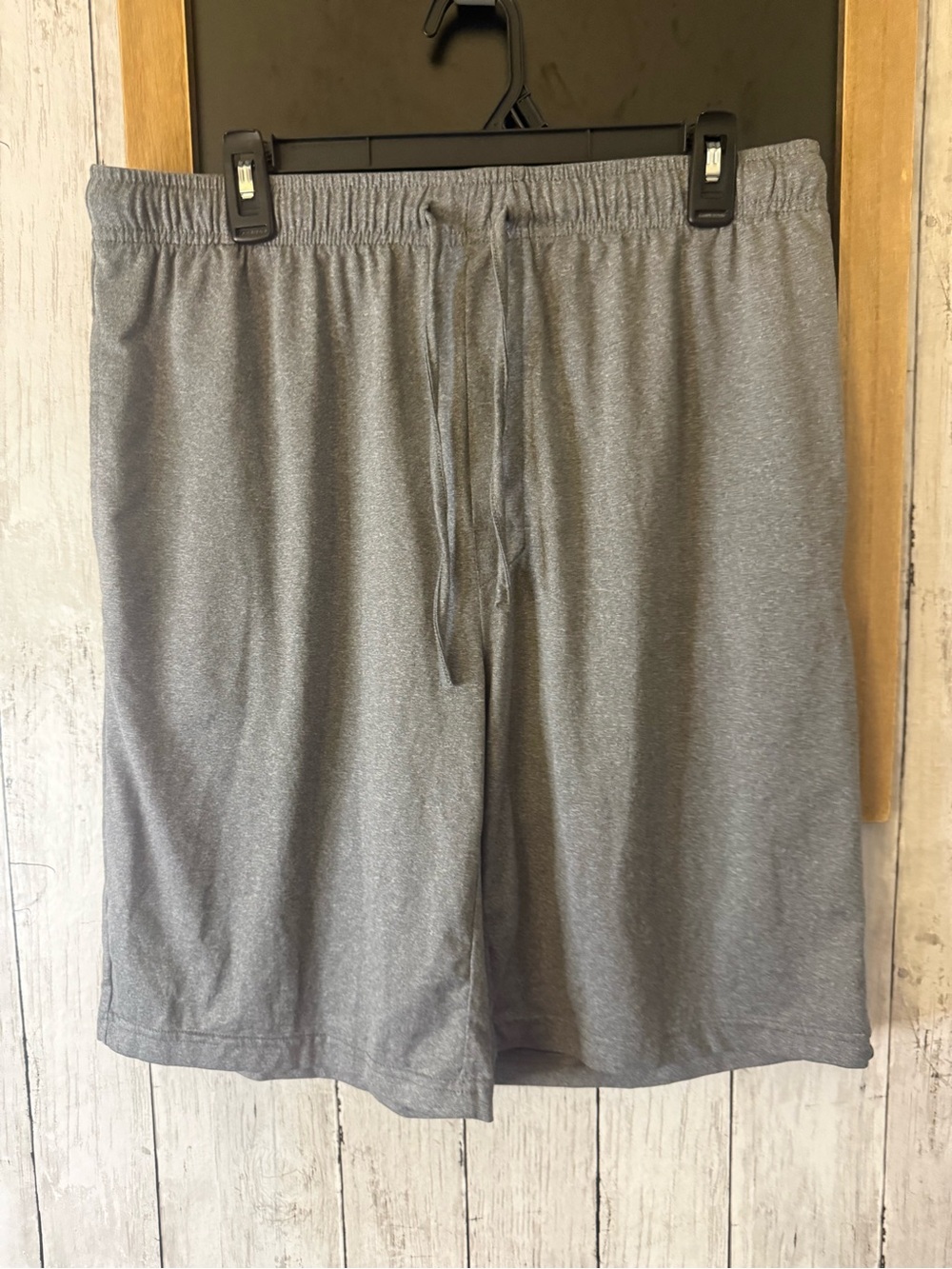 Men's Medium CoolKeep Dri Fit gray pockets Athletic Lounge Shorts